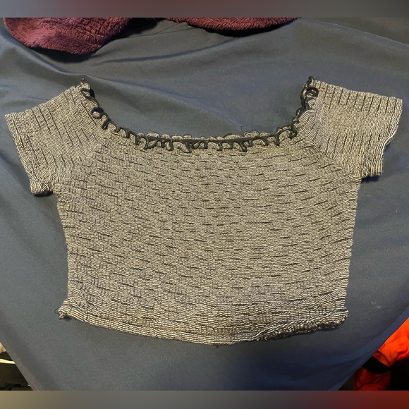 Stretchy Hollister Crop Top - Picture 1 of 3